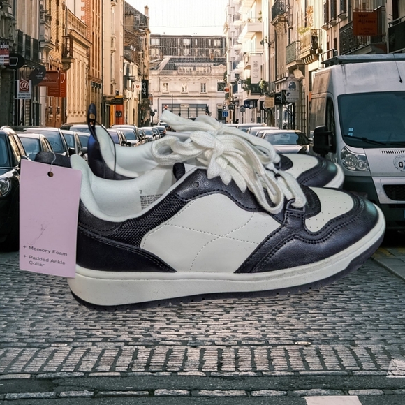 NWT Wild Fable Black And White Sneakers Size 7 - Picture 5 of 8